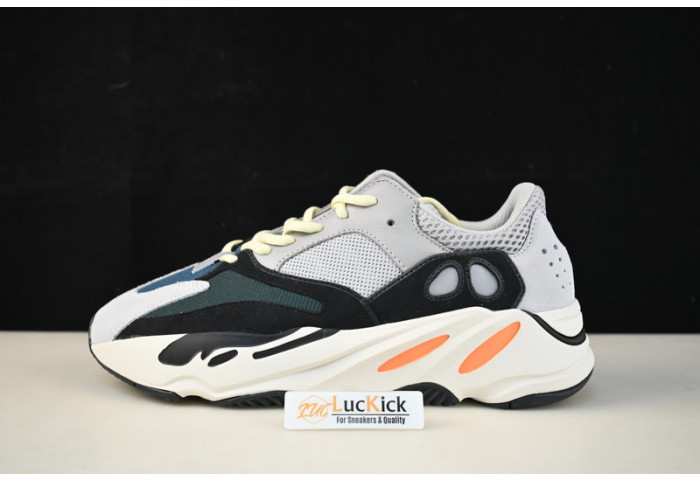 Y**zy boost 700 wave runner solid grey b75571