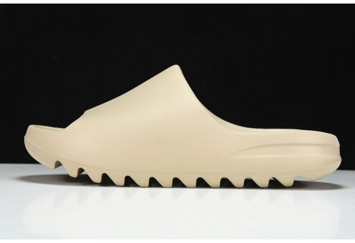 Y**zy slides 