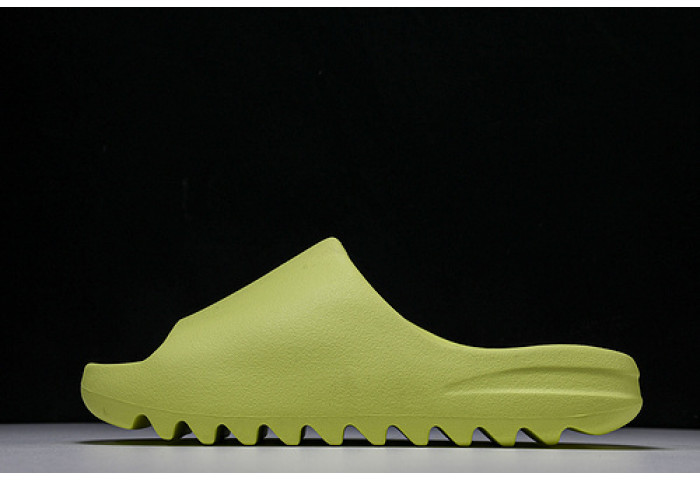 Y**zy slide "glow green" hq6447