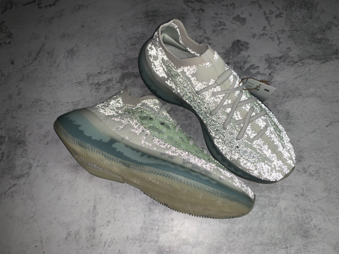 Y**zy boost 380 alien blue gw0304