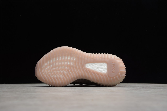 Y**zy boost 350 v2 mono mist gw2871