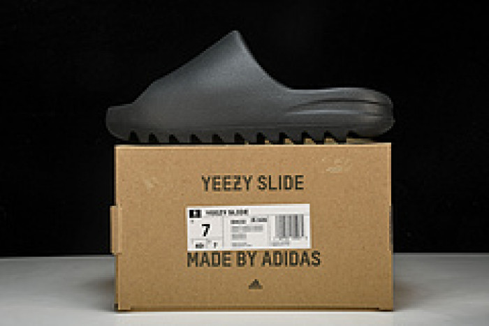 Y**zy slide   id4132