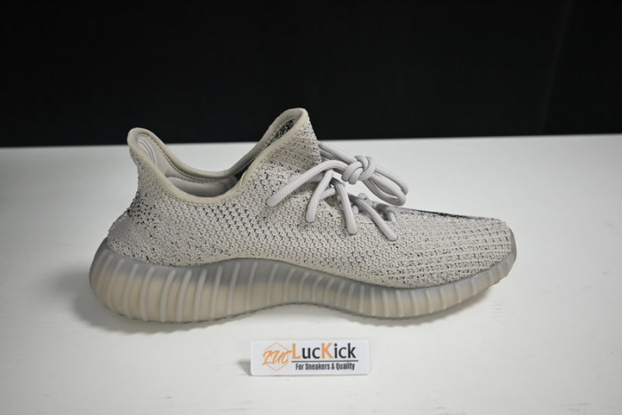 Y**zy boost 350 v2 