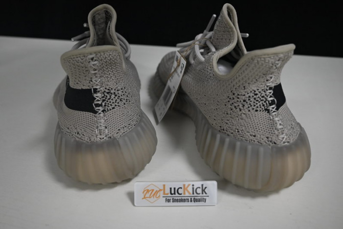 Y**zy boost 350 v2 