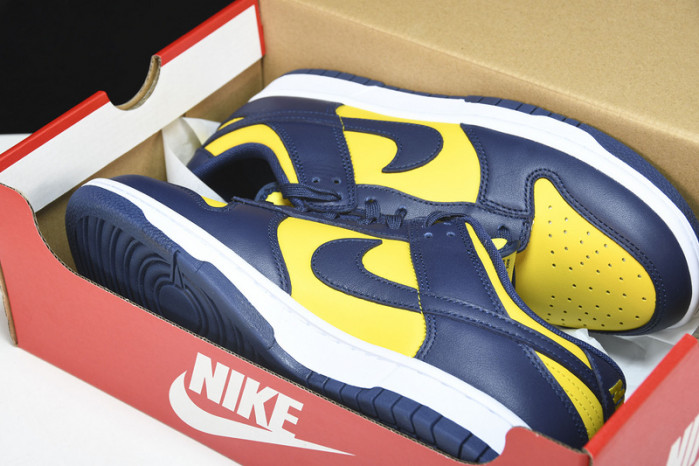 nk dunk low  “varsity maize”  dd1391--700
