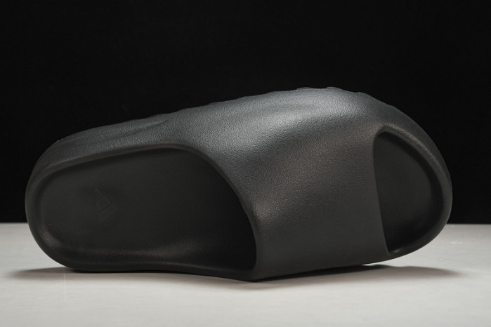 Y**zy slide“resin” hq6448