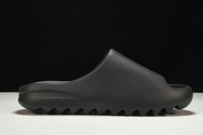 Y**zy slide“resin” hq6448