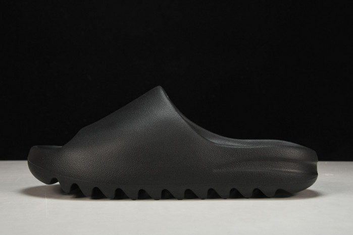 Y**zy slide“resin” hq6448