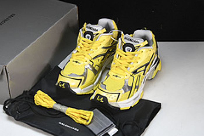 Ba*len*cia*ga track trainer  btt-073