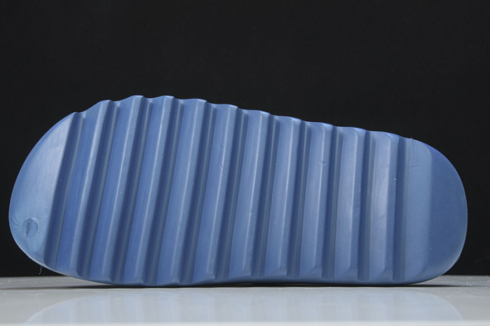 Y**zy slide fv7374