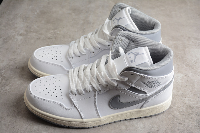 air jordan 1 mid  554724-135