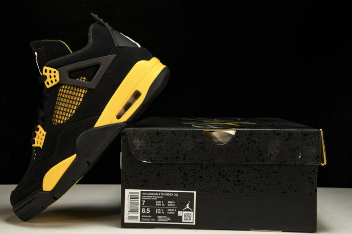 air jordan 4 thunder 2023    dh6927-017