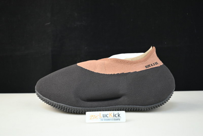 Y**zy knit rnr "sulfur" - gy1759