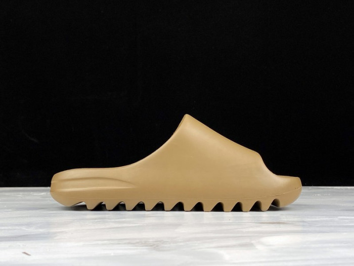 Y**zy slides 