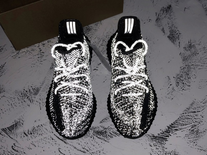 Y**zy boost 350 v2 static black (reflective) fu9007