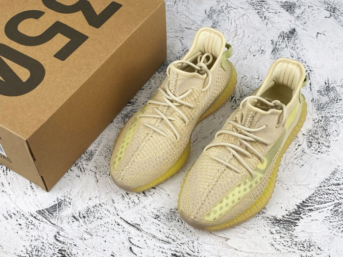Y**zy boost 350 v2 flax fx9028