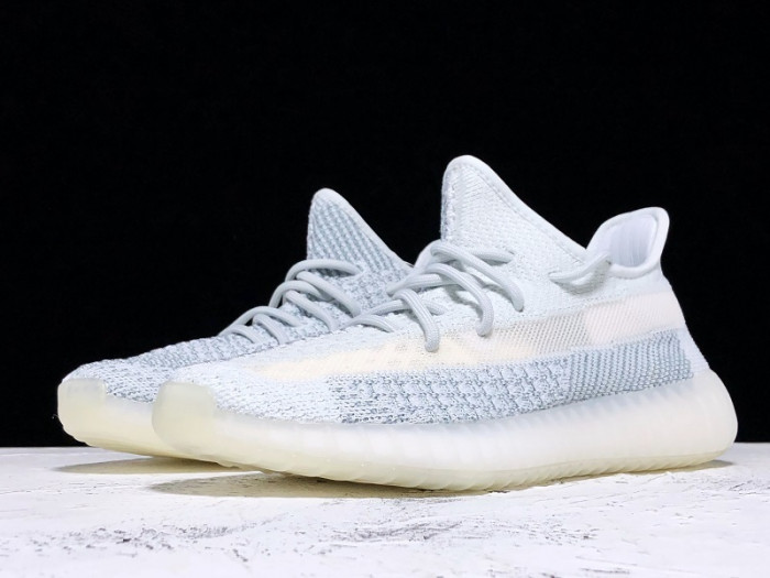 Y**zy boost 350 v2 cloud white (reflective) fw5317