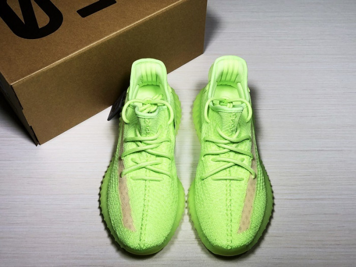 Y**zy boost 350 v2 glow eg5293