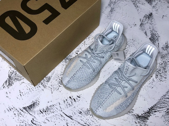Y**zy boost 350 v2 cloud white (reflective) fw5317