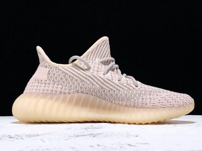 Y**zy boost 350 v2 synth (reflective) fv5666
