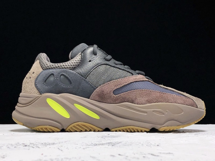 Y**zy 700 mauve ee9614