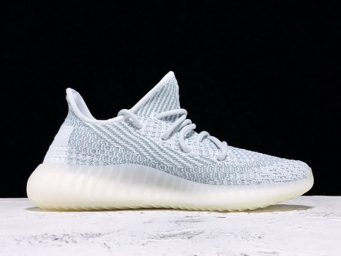 Y**zy boost 350 v2 cloud white (reflective) fw5317