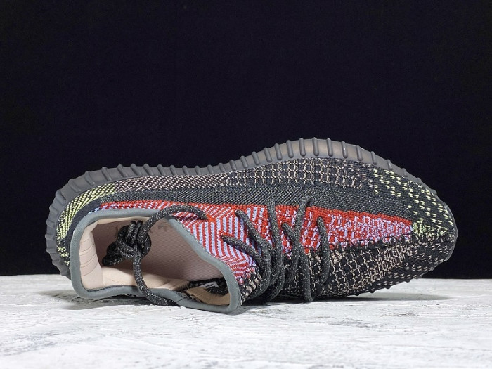 Y**zy boost 350 v2 yecheil (reflective)  fx4145