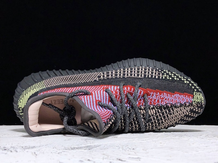 Y**zy boost 350 v2 yecheil (non-reflective) fw5190
