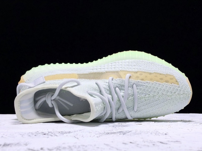 Y**zy boost 350 v2 hyperspace eg7491