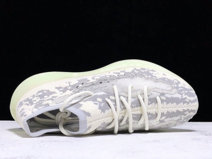 Y**zy boost 380 alien fv3260