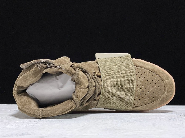 Y**zy boost 750 light brown gum (chocolate) by2456
