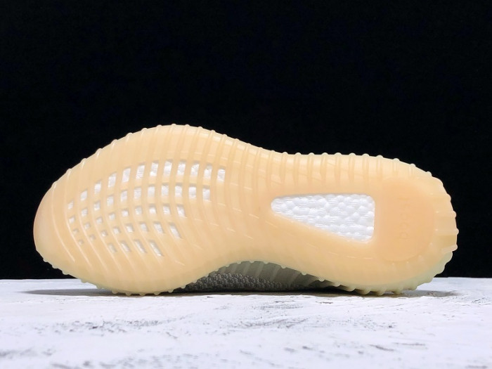 Y**zy boost 350 v2 lundmark (non reflective) fu9161