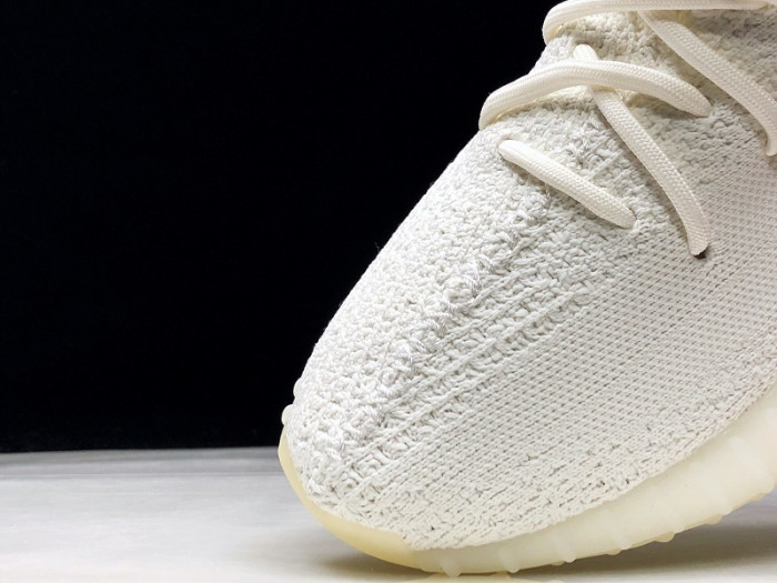 Y**zy boost 350 v2 cream  cp9366