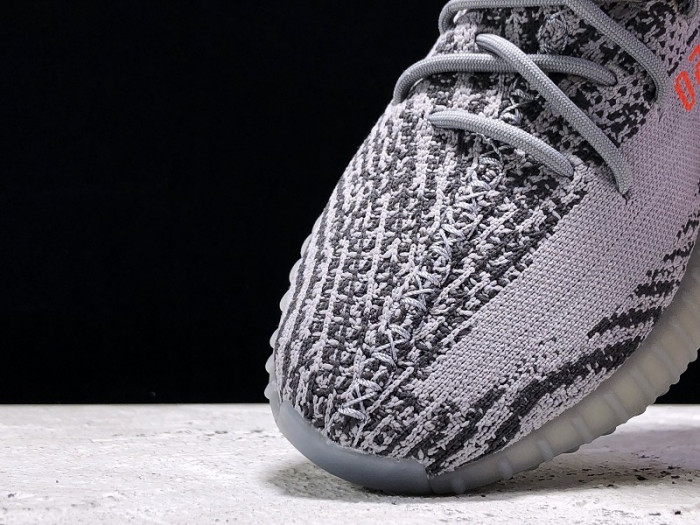 Y**zy boost 350 v2 beluga 2.0 ah2203