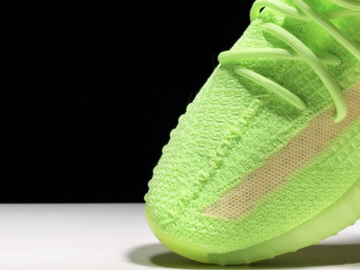Y**zy boost 350 v2 glow eg5293