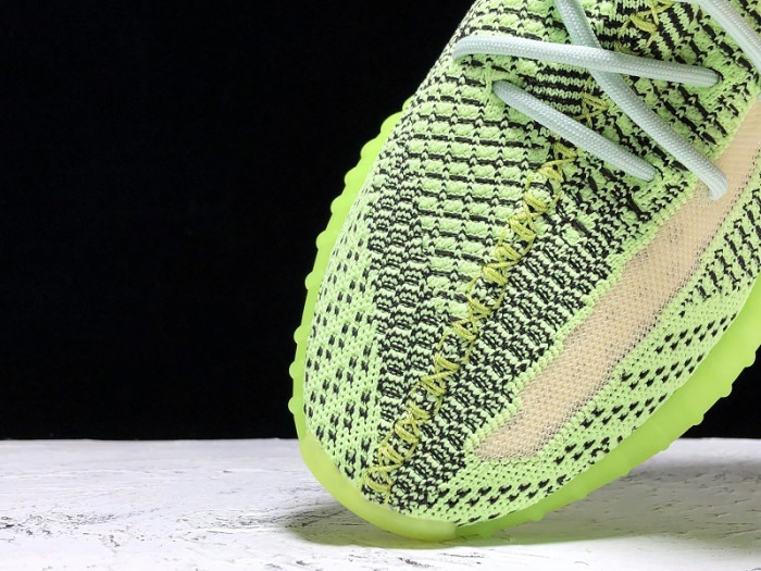 Y**zy boost 350 v2 yeezreel (non-reflective) fw5191
