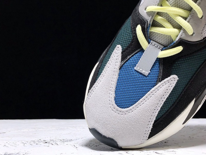 Y**zy boost 700 wave runner solid grey b75571