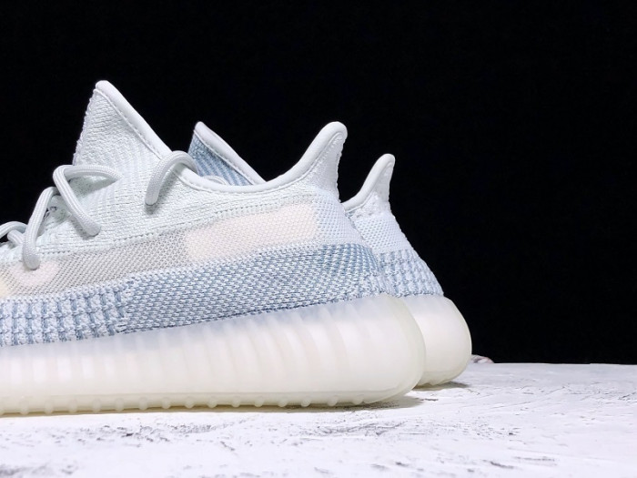Y**zy boost 350 v2 cloud white (non-reflective) fw3043
