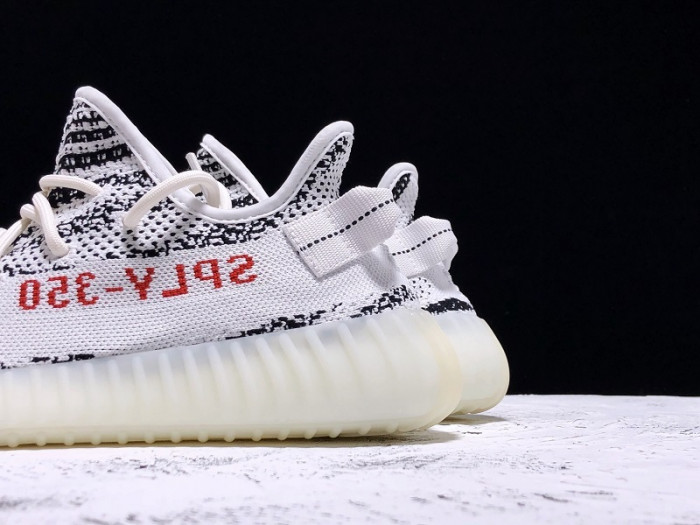 Y**zy boost 350 v2 zebra cp9654