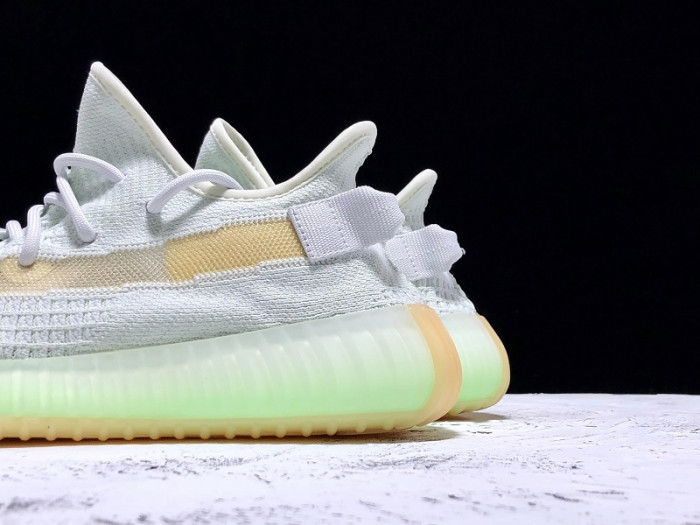 Y**zy boost 350 v2 hyperspace eg7491