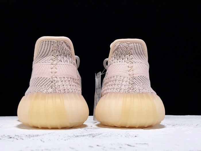 Y**zy boost 350 v2 synth (reflective) fv5666