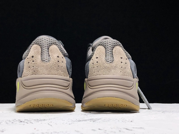 Y**zy 700 mauve ee9614