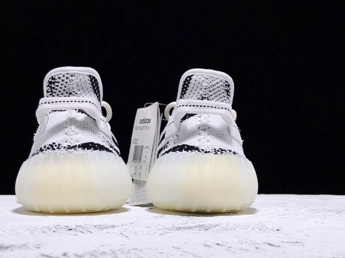Y**zy boost 350 v2 zebra cp9654