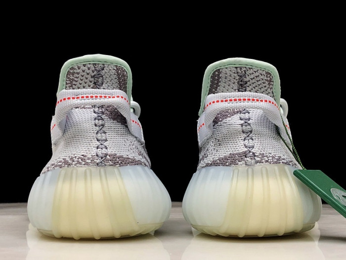 Y**zy boost 350 v2 blue tint b37571