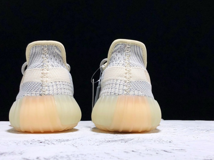 Y**zy boost 350 v2 lundmark (non reflective) fu9161