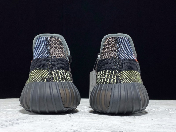 Y**zy boost 350 v2 yecheil (reflective)  fx4145