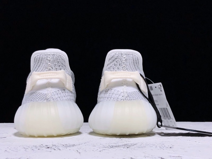 Y**zy boost 350 v2 static reflective ef2367