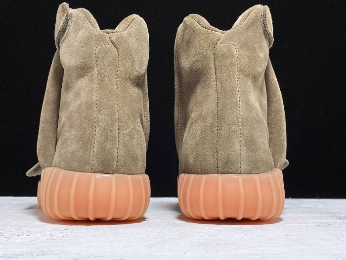 Y**zy boost 750 light brown gum (chocolate) by2456