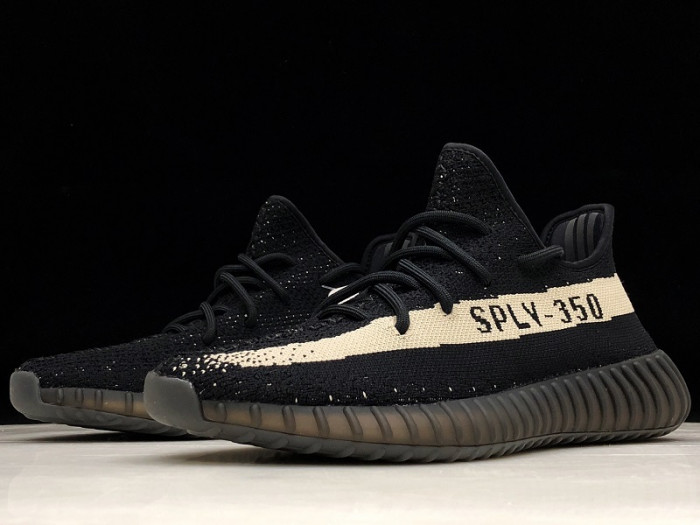 Y**zy boost 350 v2 core black white by1604