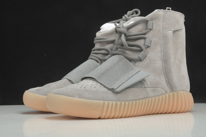 Y**zy 750 boost light grey gum glow dark bb1840